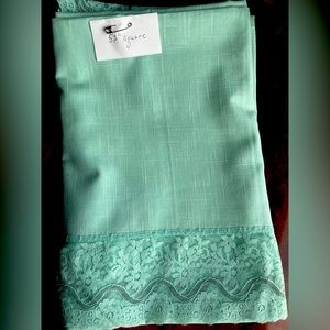 52” Square Lace Tablecloth